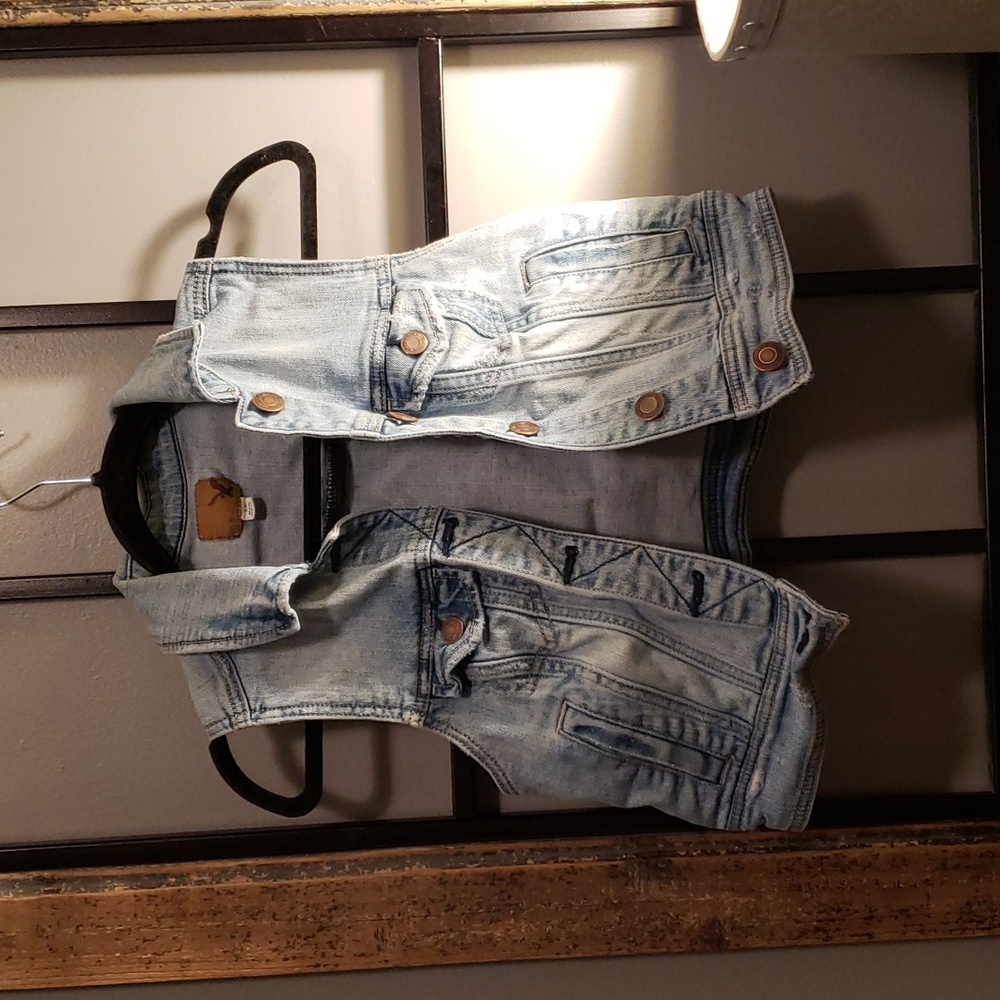 American eagle jean vest